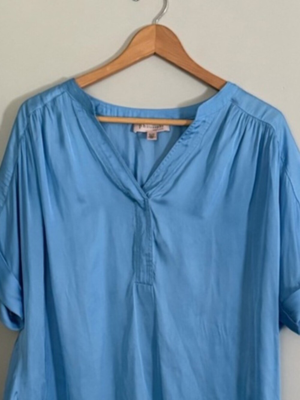 Philosophy | Women’s XL | Pretty Sky Blue Top